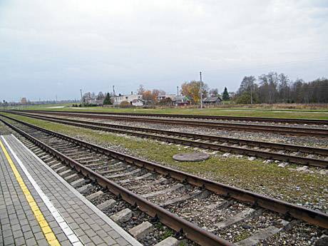 Pro Tytuvėnus važiuoja mažiau traukinių