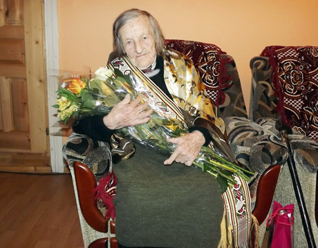 Šimtametė neišduoda ilgo gyvenimo paslapties