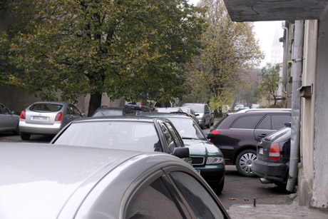 Prie kiemų atsiras mokėjimo automatai