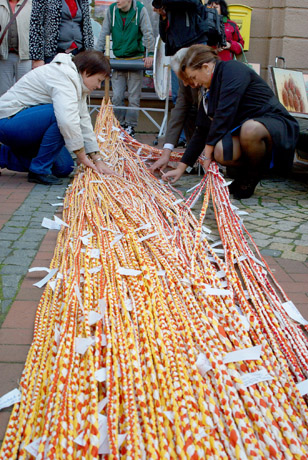 Ilgiausia pynė įregistruota rekordų knygoje