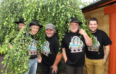 „Dar gyvuosime!“