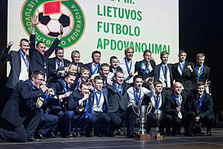 Išdalyti 2014 metų futbolo sezono apdovanojimai