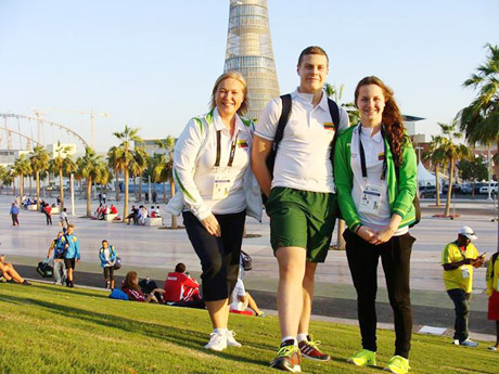 Plaukikai svečiavosi Katare