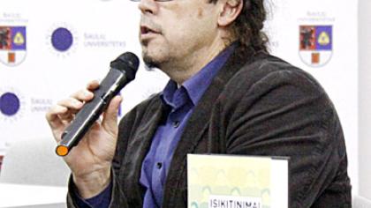 Filosofas knygoje nagrinėja įsikitinimus