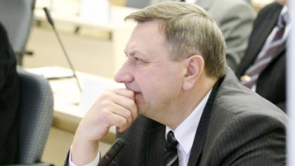 Skaitytojai mato valdiškus pasivažinėjimus