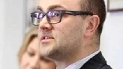 Motinų ašaros laisto greituosius kreditus