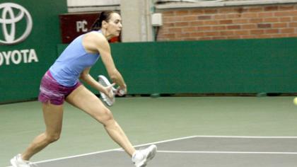 Teniso kortuose rungtyniauja senjorai