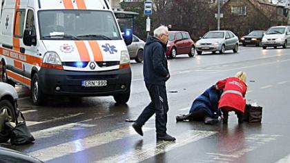 Perėjoje sužalota pėsčioji